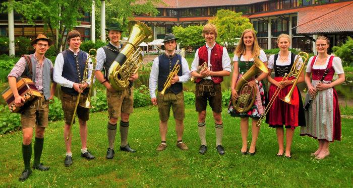 Finkeneinstand mit Tanz